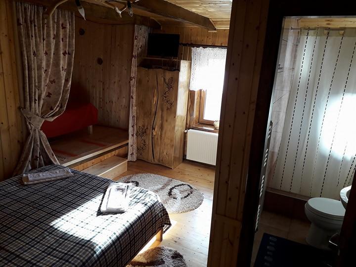 Casa Bunicii Hotell Costeşti Exteriör bild